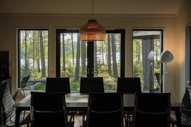 The Nabbe – Seefront Sauna, Jacuzzi & Motorboot in Gällstads distrikt, Västergötland