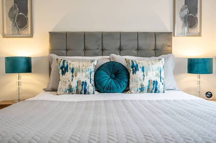 The Ebor House  - sleeps 7 guests in 3 bedrooms with hot tub in York, Yorkshire y Humber