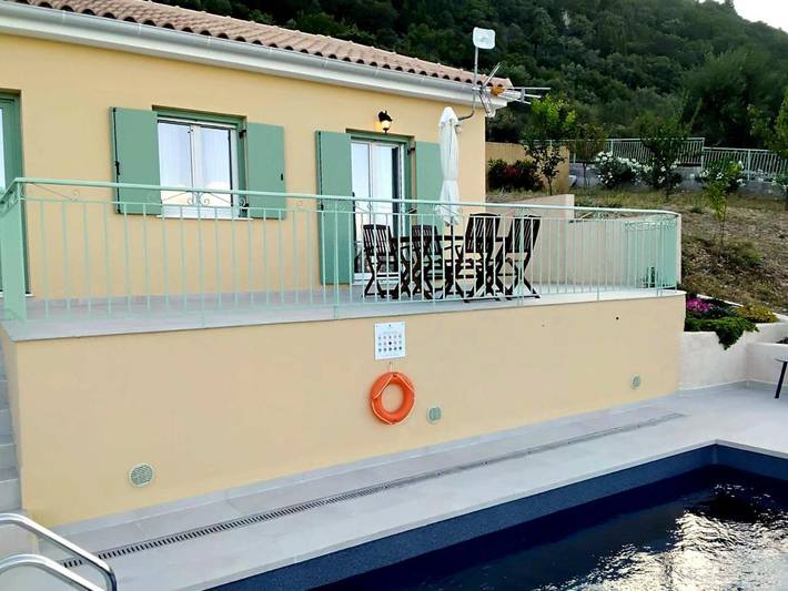 Villa pour 3 personnes, avec vue ainsi que piscine et jardin, adapté aux familles à Ithaque - 3