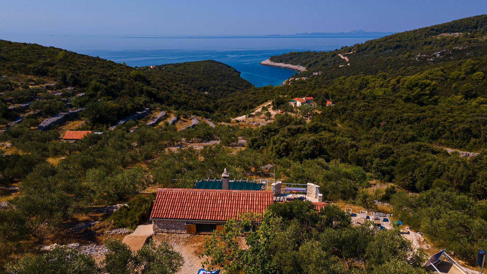 Jednosobna kuća s terasom i pogledom na more Uvala Rasohatica, Korčula K-16651 in Žrnovo, Korcula