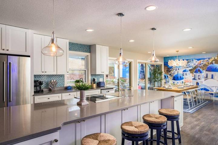 Casa de vacaciones para 14 personas, con jardín además de jacuzzi y piscina, Se admiten mascotas - 1