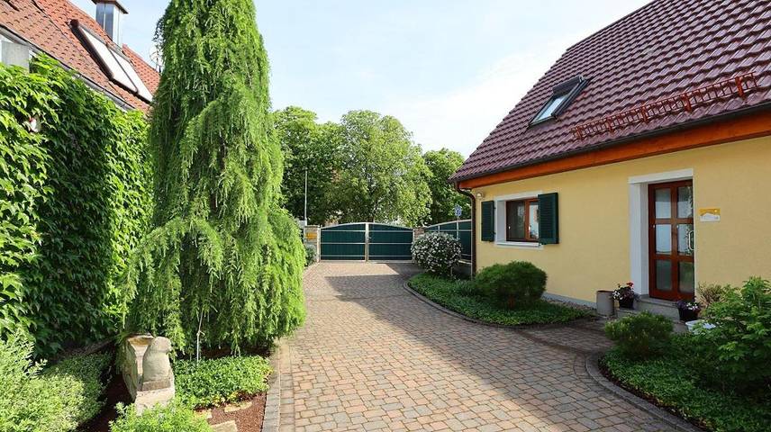Ferienhaus für 9 Personen, mit Garten und Ausblick, kinderfreundlich in Kaiserstuhl - 2