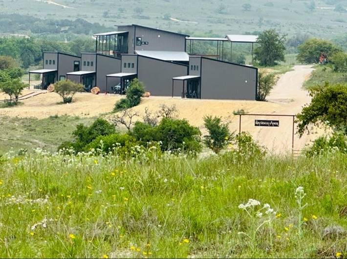 Vacation rental for 4 people, with terrace, with pets in Texas Hill Country