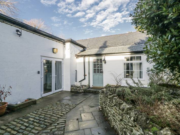 Holiday rental for 18 people, with garden, with pets in Barrow-in-Furness