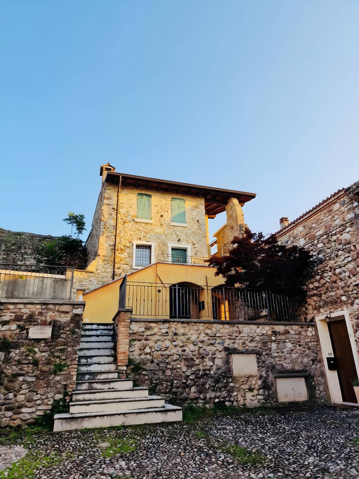 Ganze Wohnung, Ferienwohnung 'Casa Dolca La Torre' mit Seeblick, Wlan und Klimaanlage in Pozzolengo, Gardasee