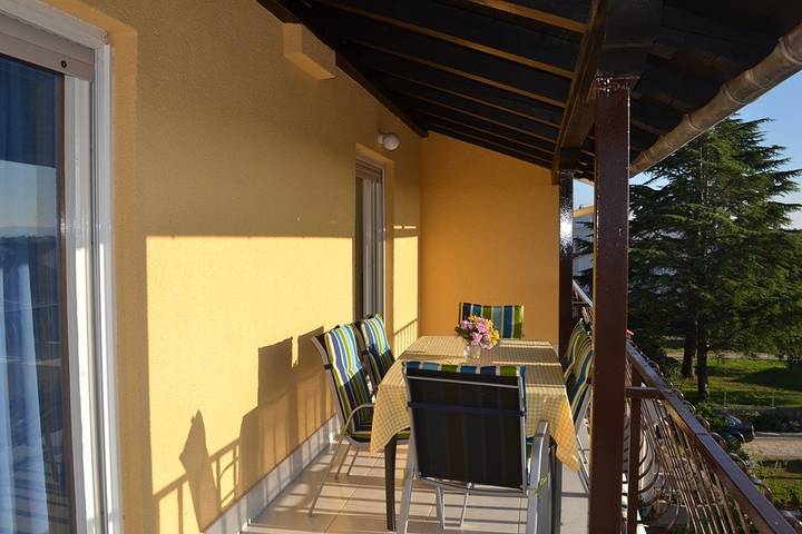 Ferienwohnung für 4 Personen, mit Balkon/Terrasse in Zadar (Kommun)