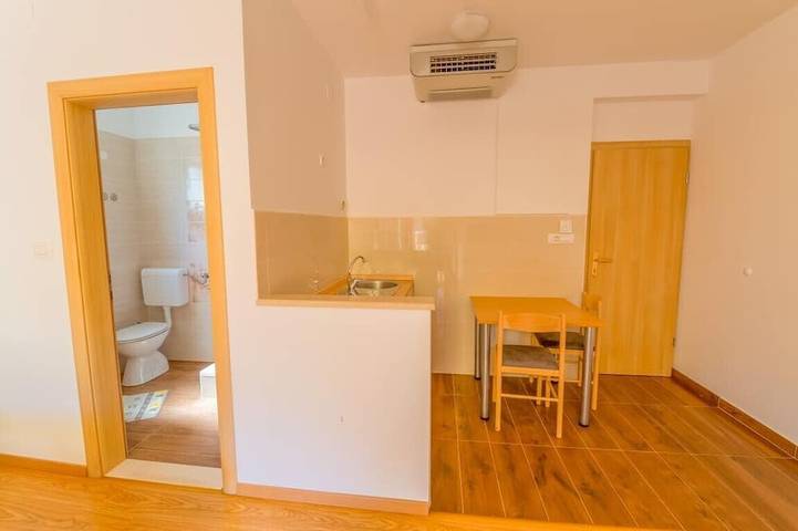 Ganze Wohnung, Karla - Studio in Polače, Balkon mit seitlichem Meerblick in Mljet