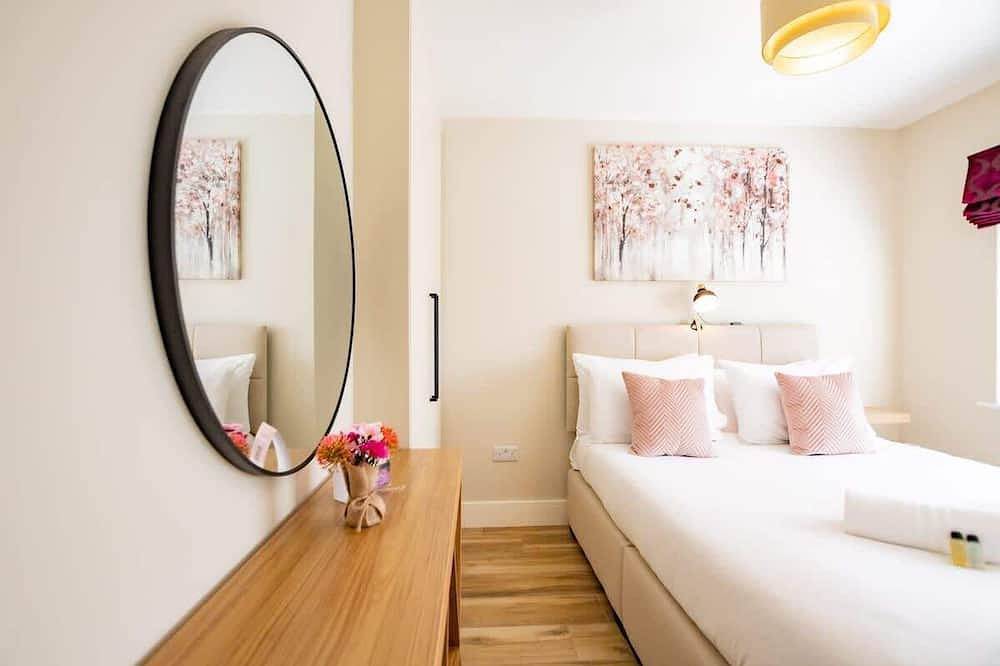 Entire apartment, Seans Place in St Nicholas, Galway