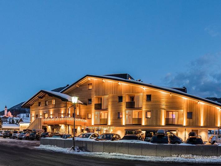 Hotel für 2 Personen, mit Garten und Whirlpool sowie Terrasse in Innichen