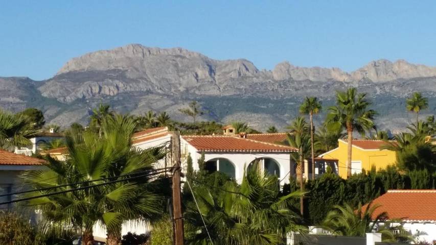 Casa rural para 7 personas, con jardín además de vistas y piscina en Alfàs del Pi - 2