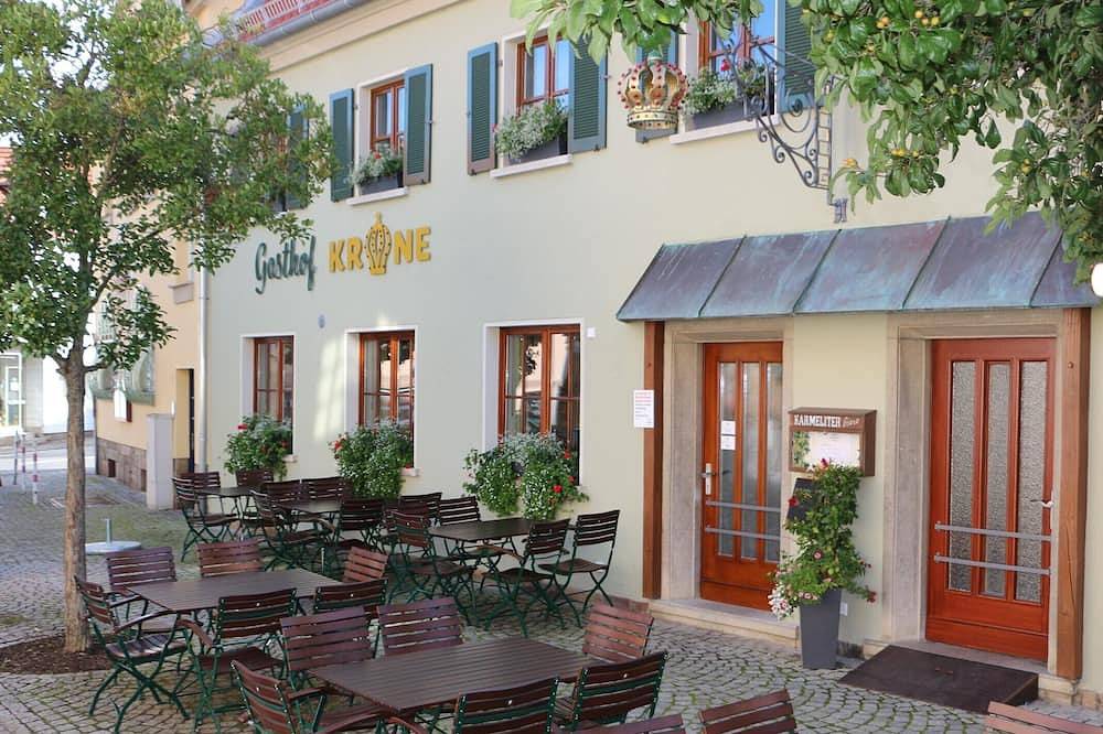 Ganze Wohnung, Stilvolle 50er-Jahre-Ferienwohnung Stadtblick in Fladungen, Rhön-Bayern