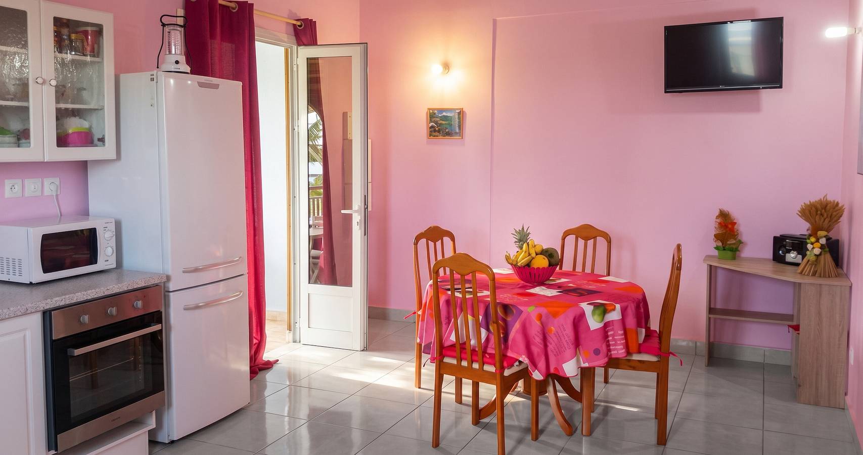 Ganze Wohnung, Wohnung in Anse-Bertrand – 70 m² mit Pool in Anse-Bertrand, Guadeloupe