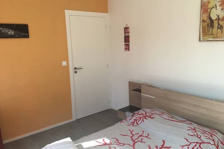 Villa ecológica, piscina privada climatizada, cerca de la playa Pinarelle, 9 personas in Pinarellu, Zonza