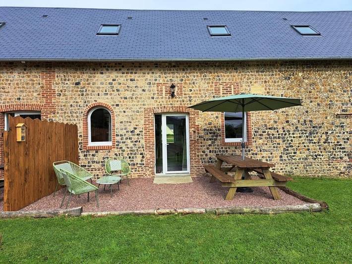 Location de vacances pour 6 personnes, avec jardin et vue à Colleville