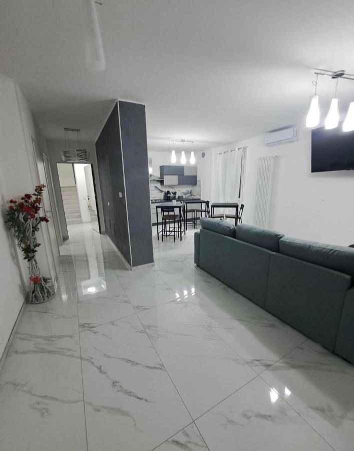 Casa vacanza per 2 persone, con Idromassaggio e Giardino nonché Panorama a Guastalla