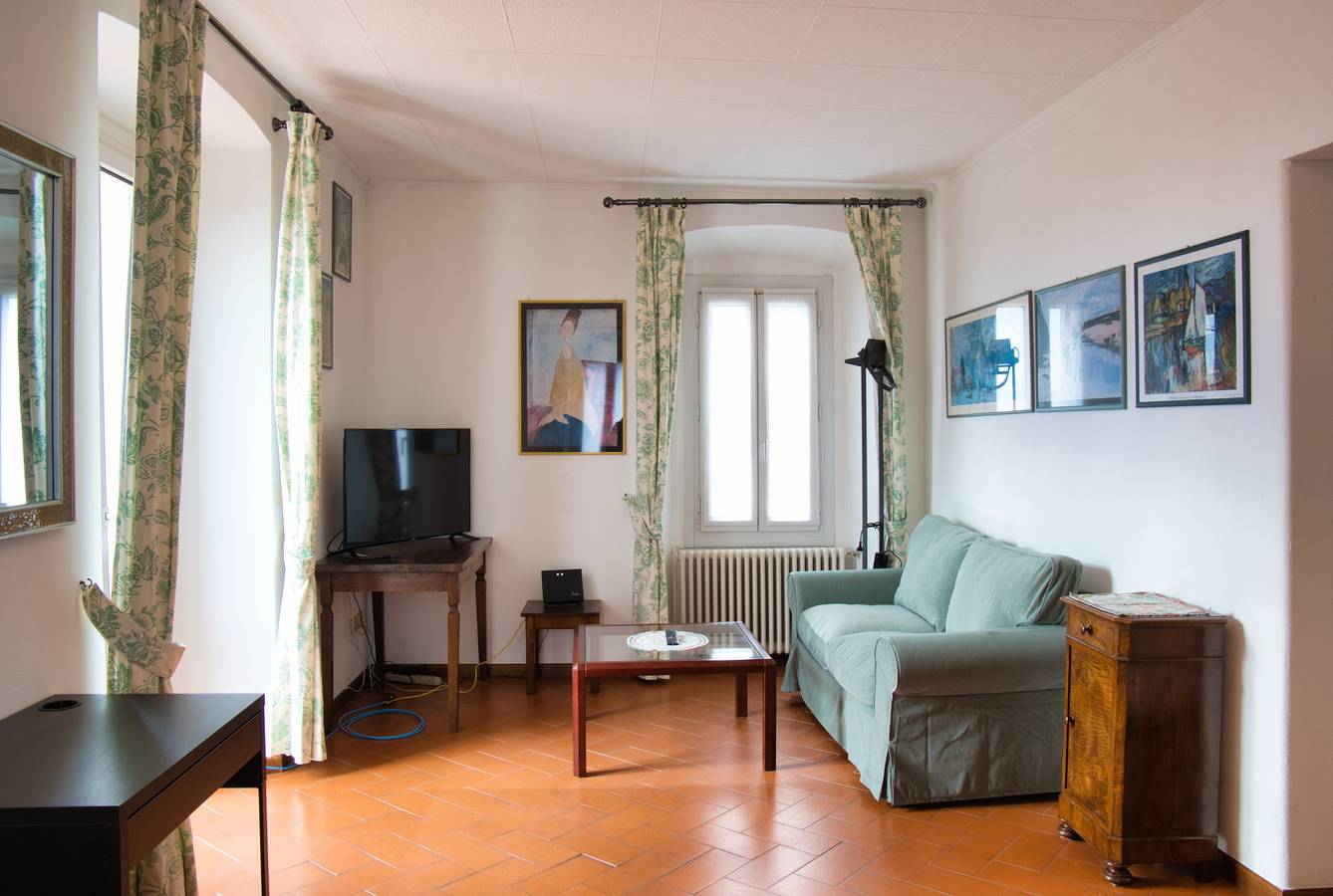 Family typical house in historic center in Domaso, Comer See
