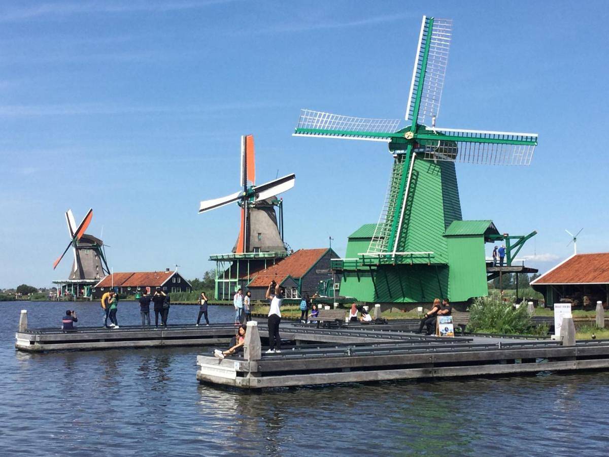 Stay overnight at Windmill Village Zaanse Schans - Amsterdam in Zaanse Schans, Zaandam