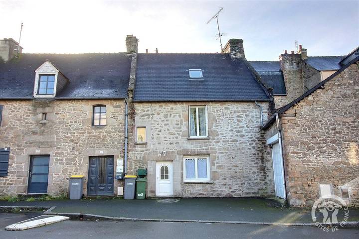 Gîte pour 6 personnes, avec terrasse et jardin à Dinan - 3