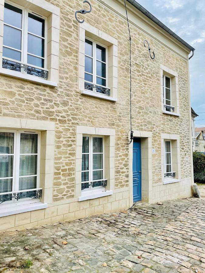 Gîte pour 8 personnes, avec jardin à Coincy