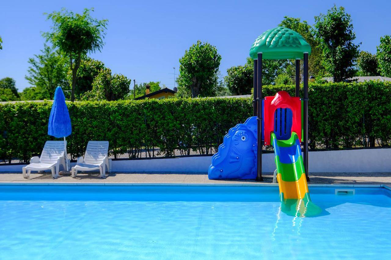 Bungalow in Moniga del Garda, Prealpi Gardesane