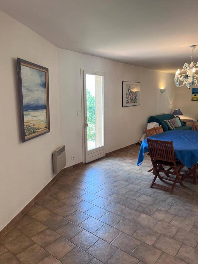 Location de vacances pour 12 personnes, avec piscine ainsi que vue et jardin, animaux acceptés à Salazac - 4