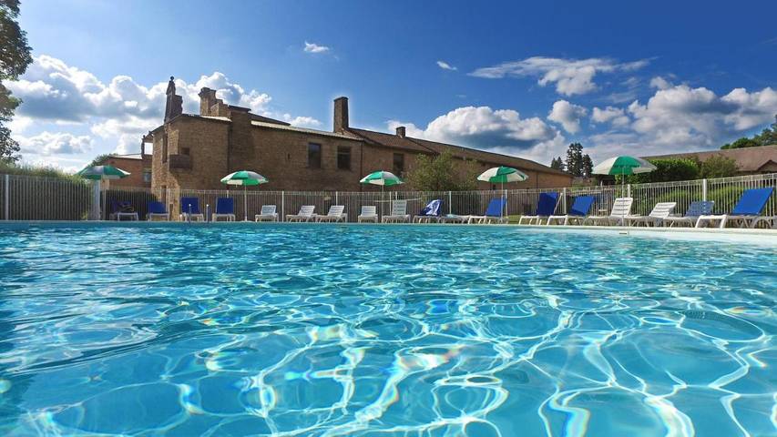 Parc de vacances pour 4 personnes, avec jardin ainsi que piscine et bassin pour enfant à Nedde - 2