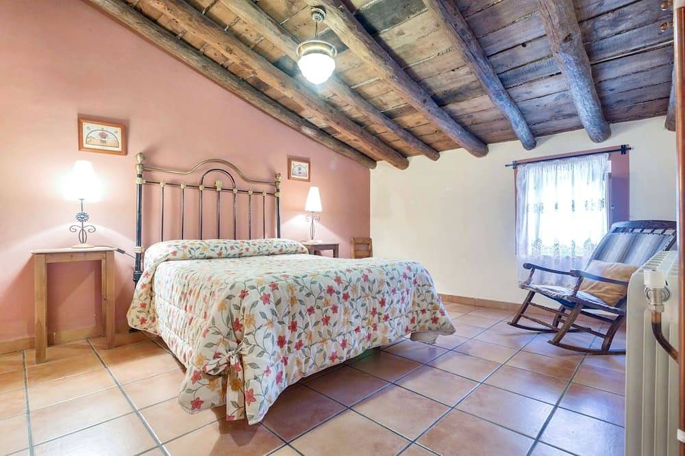 Ganze Wohnung, Homerez - Charmantes Appartement in Noguericas mit Gemeinschaftspool in Caravaca de la Cruz, Murcia Binnenland