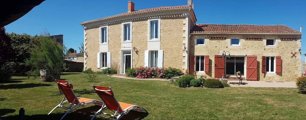 Chambre d’hôte pour 4 personnes, avec jardin et jacuzzi, adapté aux familles en Vendée - 2