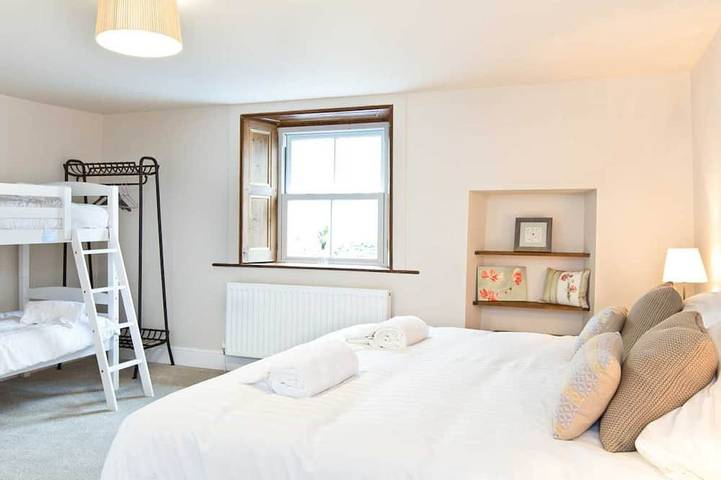 The Star in Taddington, 9 bedroom exclusive venue. Close to Buxton and Bakewell. in Taddington, Derbyshire