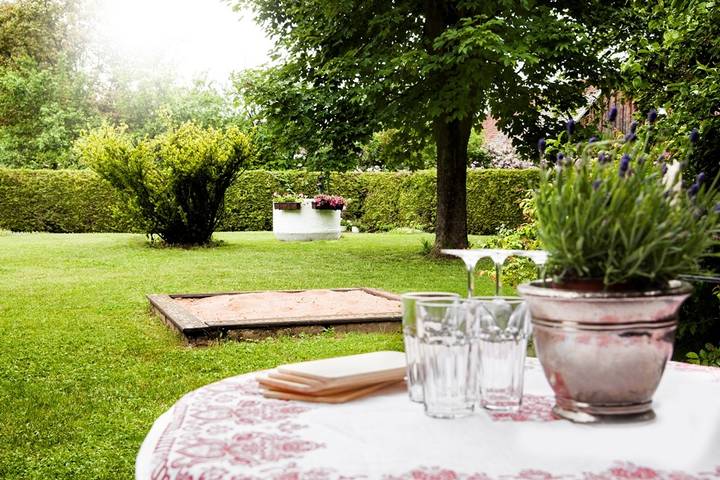 Ferienwohnung für 3 Personen, mit Balkon/Terrasse und Terrasse sowie Garten in Walting