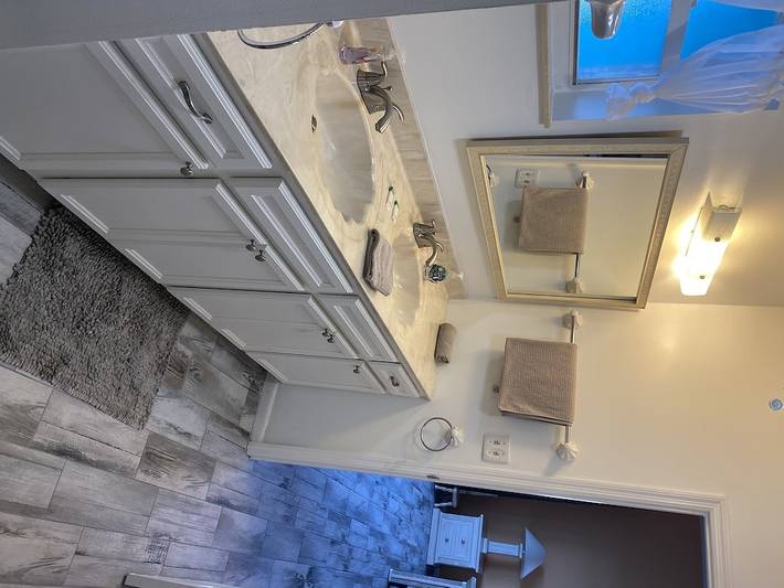 Vacation rental for 14 people, with hot tub and yard, with pets in Cudjoe Key