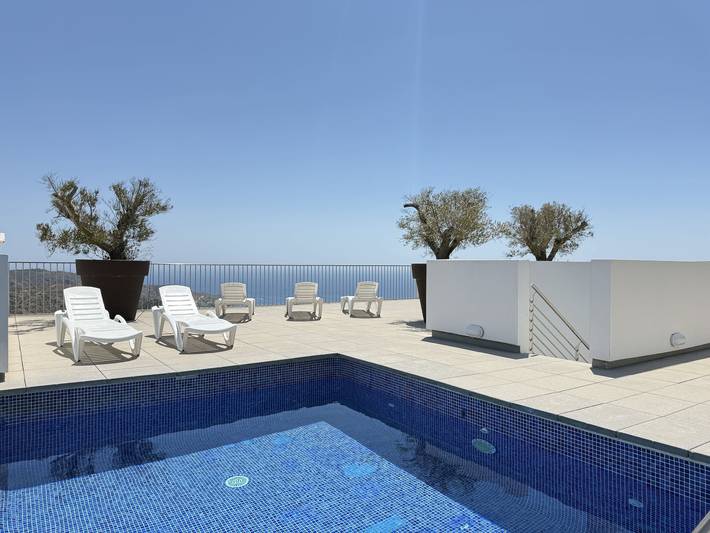 Villa für 8 Personen, mit Balkon/Terrasse und Pool in Roses