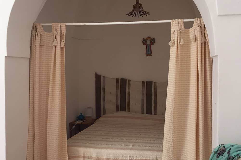 Il dammuso dei pini, antico dammuso pantesco in Isola di Pantelleria (Italia), Provincia di Trapani