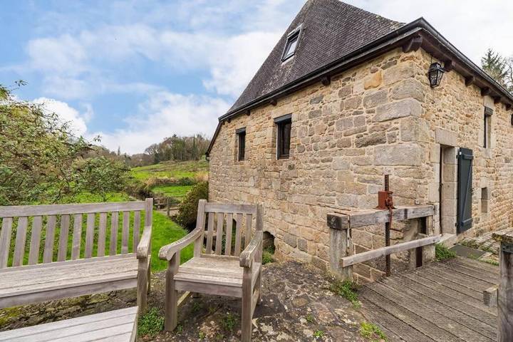 Location de vacances pour 2 personnes, avec jardin à Pommerit-le-Vicomte - 2