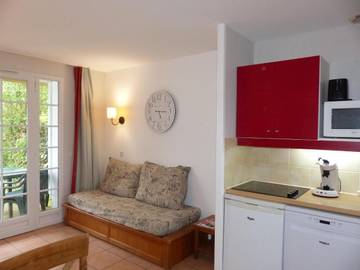 Location de vacances pour 5 personnes, avec piscine ainsi que terrasse et vue à Marciac