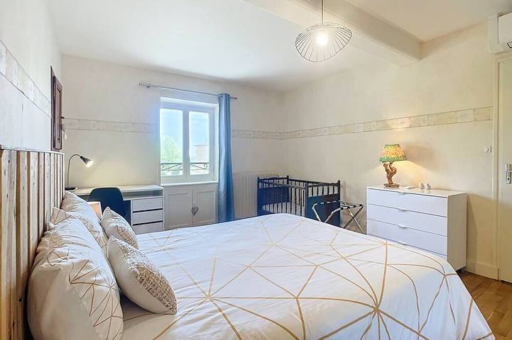 Location de vacances pour 6 personnes, avec jardin à Lancié - 4