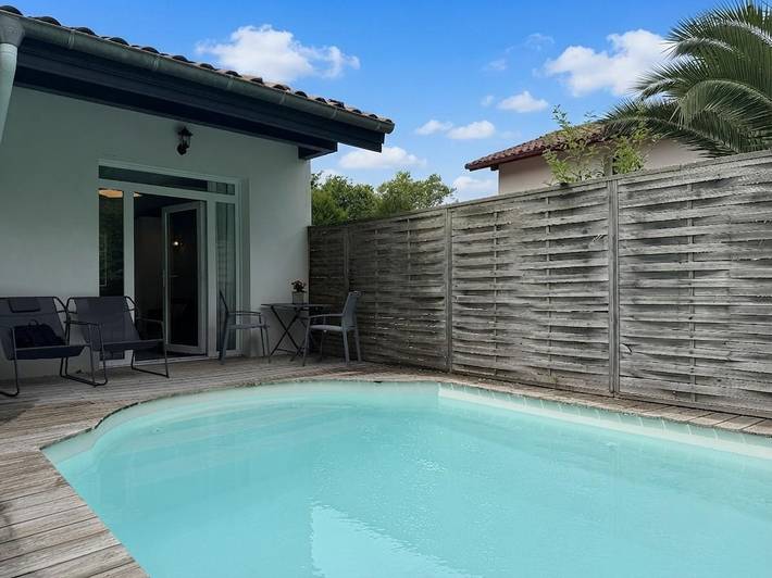Chambre d’hôte pour 2 personnes, avec Terrasse et Piscine dans Plage de l'Uhabia