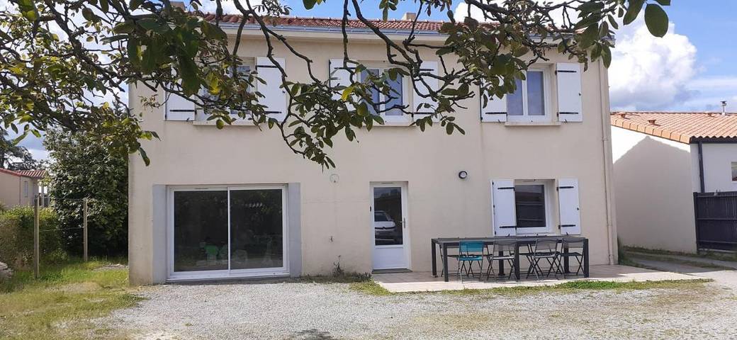 Location de vacances pour 10 personnes, avec jardin dans Orée-d'Anjou - 2