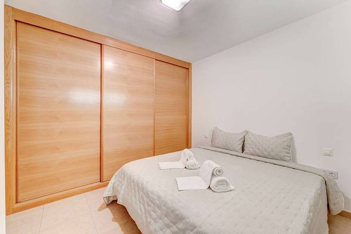 Entire apartment, Duplex in San Juan with 2 bedrooms in Playa San Juan, Guía de Isora