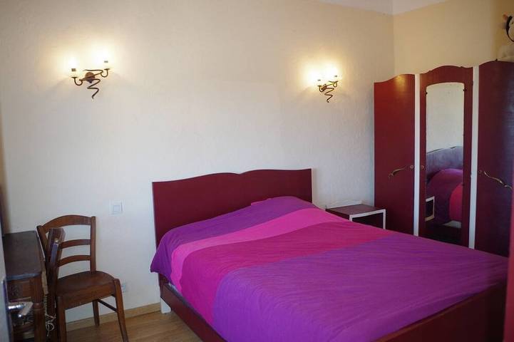 Gîte pour 9 personnes, avec jardin à Mialet - 3