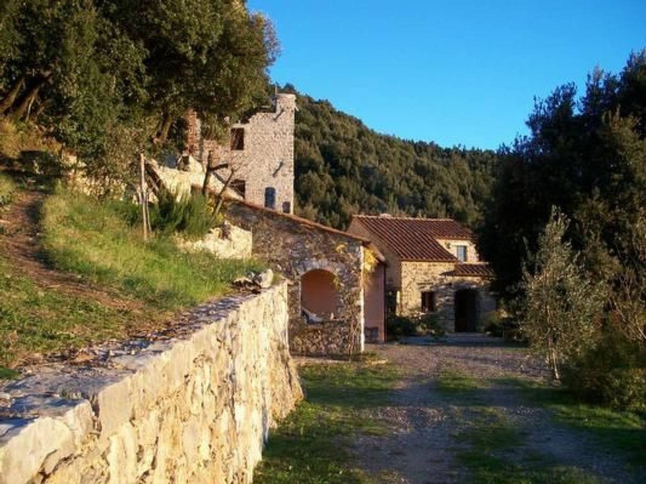 Natursteinhaus mit Panoramablick zum Meer in Tortorella, Cilento