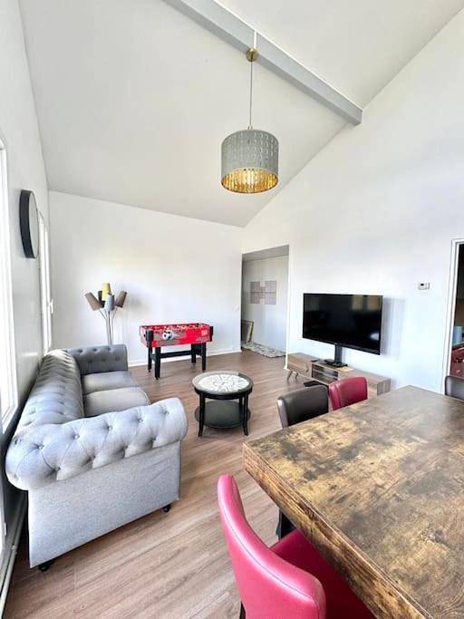 Gîte pour 6 personnes, avec vue ainsi que balcon et vue sur le lac à Cergy - 4