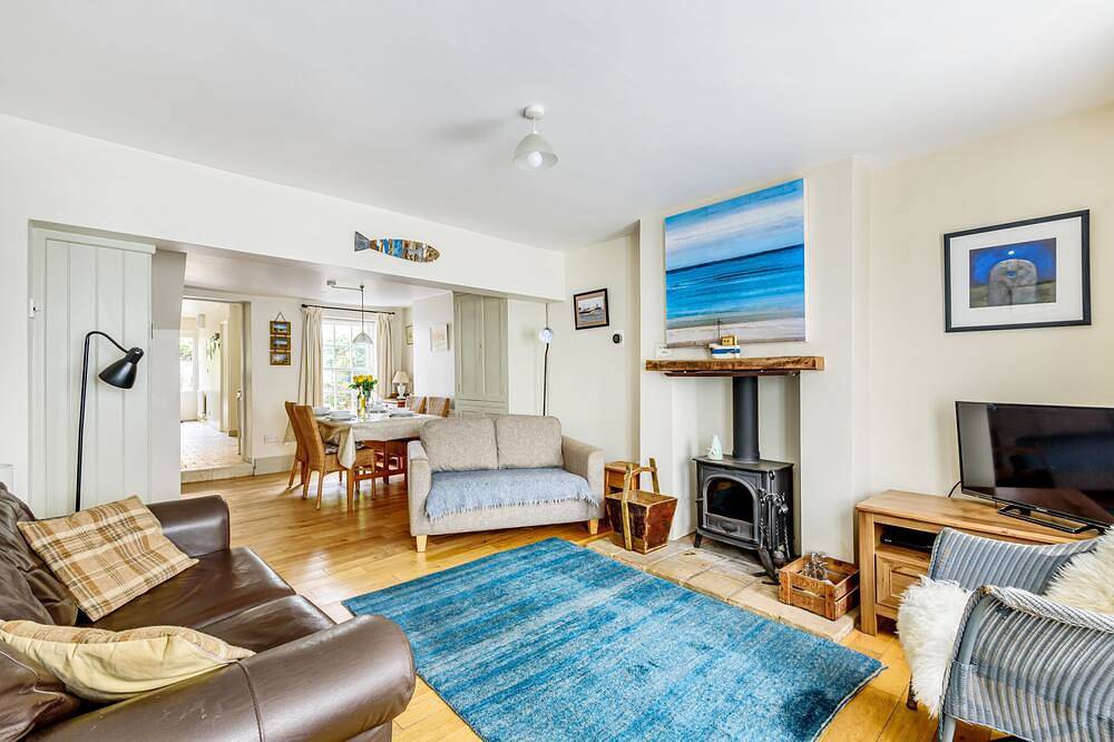 Rose Cottage - sleeps 4 guests  in 2 bedrooms in Burnham Market, Norfolk Coast