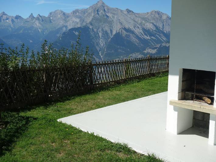 Vakantiewoning voor 9 personen, with balkon and zwembad as well as tuin, kindvriendelijk in Nendaz