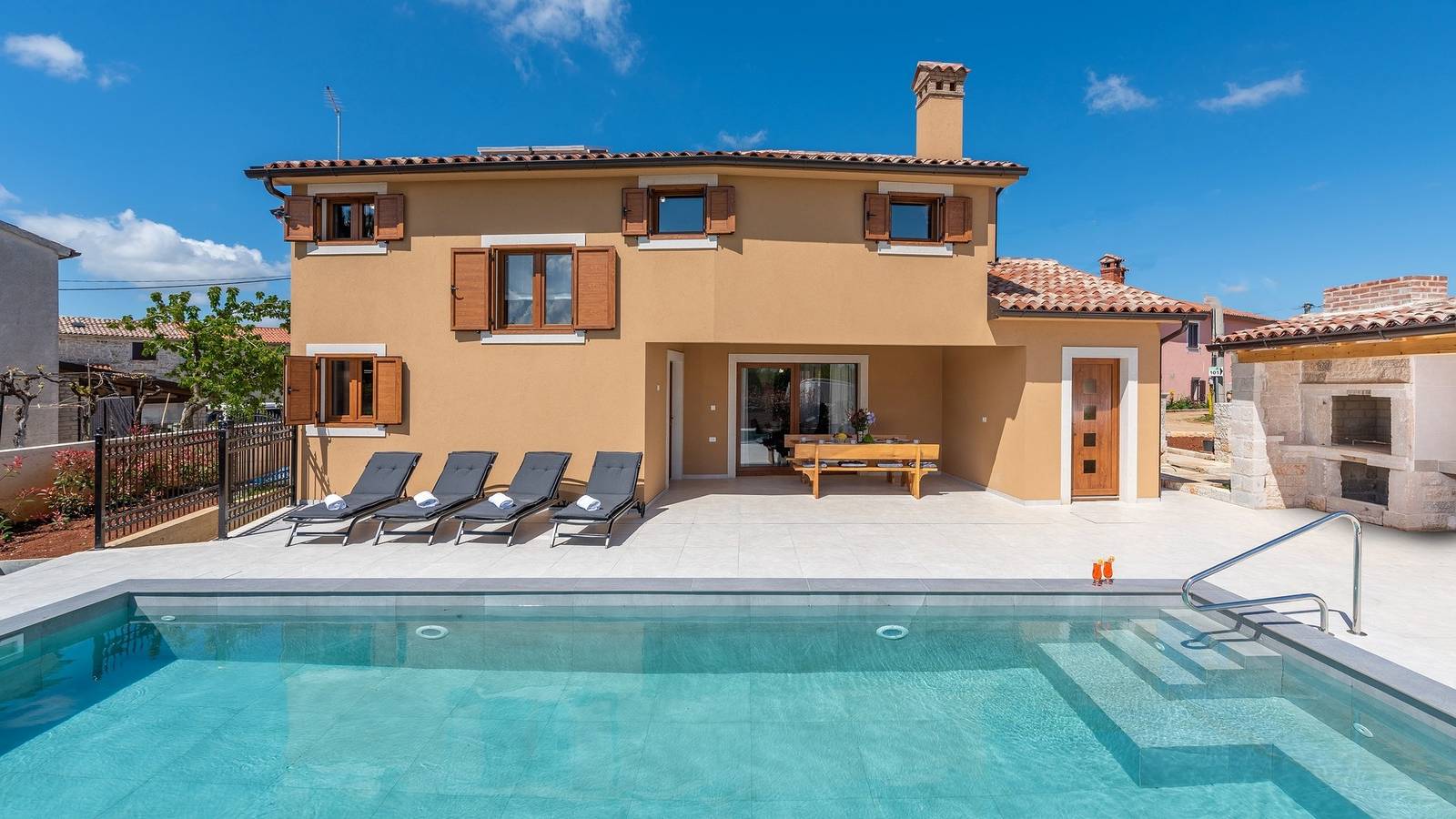 Wunderschöne Villa Vias Oliveti mit Swimmingpool  in Vizinada, Zentralistrien