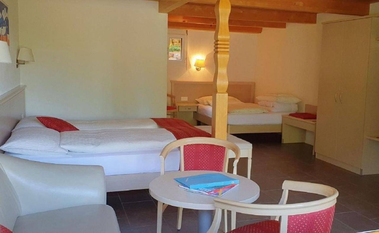 Chalet Gafri -Boutique B&B - comfort and hospitality - near Interlaken in Wilderswil, Thunersee