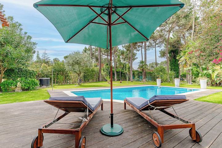 Location de vacances pour 8 personnes, avec Terrasse et Jardin dans Lagoa de Albufeira
