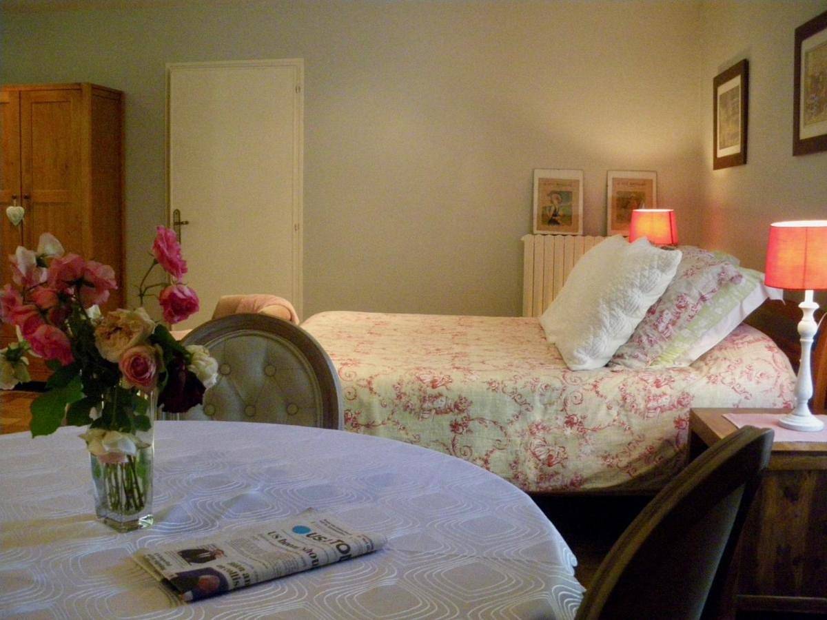 Double Room with Private Bathroom in Sainte-Hermine, Fontenay-le-Comte