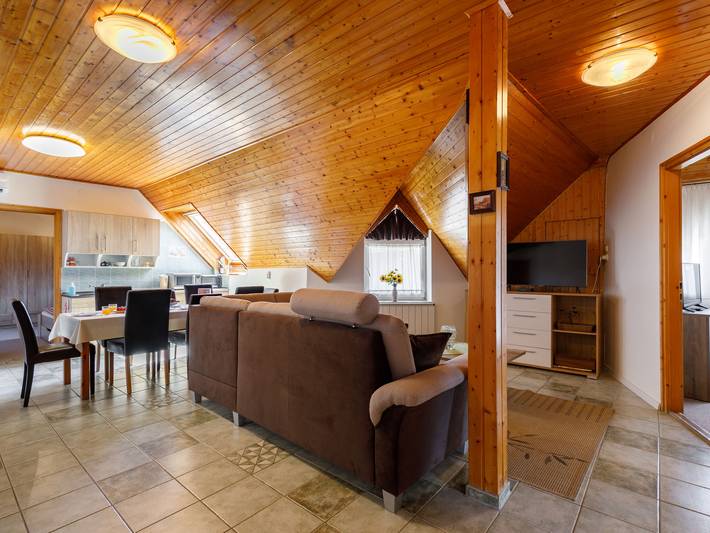 Ferienwohnung für 9 Personen, mit Terrasse und Garten in Siofok - 4