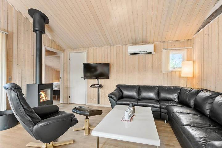 Ferienhaus für 6 Personen, mit Whirlpool und Terrasse sowie Sauna in Blokhus - 2